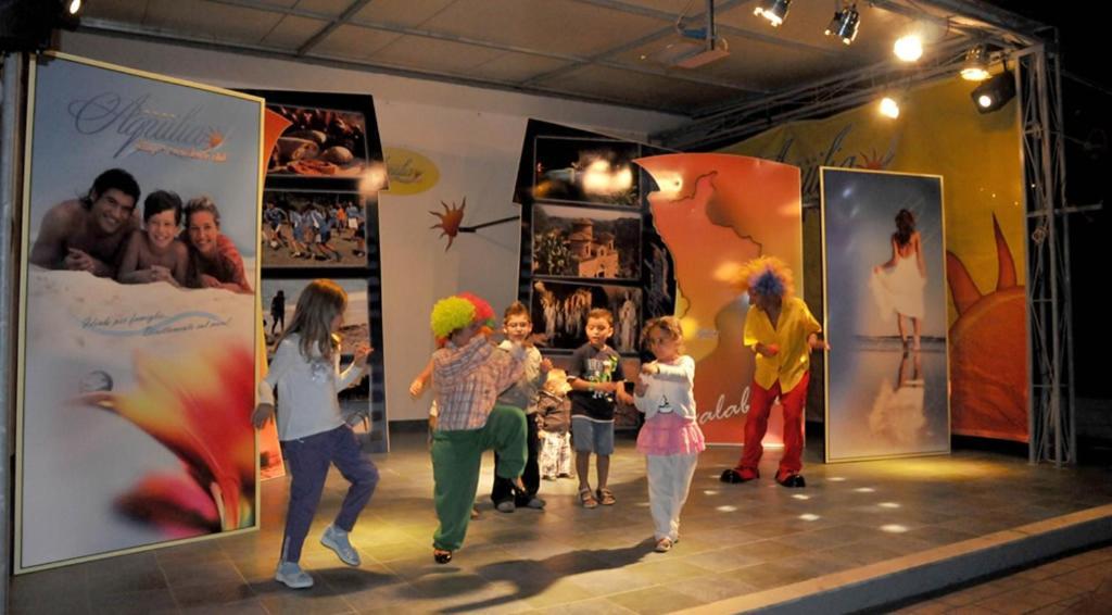 Club Esse Aquilia Beach Village Badolato Marina Esterno foto