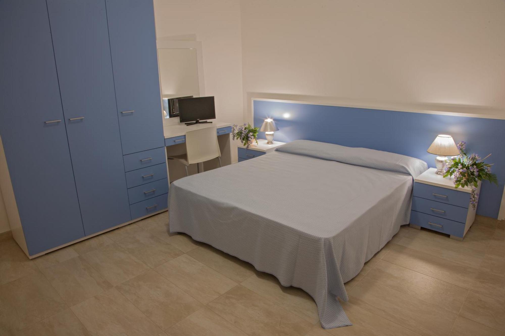 Club Esse Aquilia Beach Village Badolato Marina Esterno foto