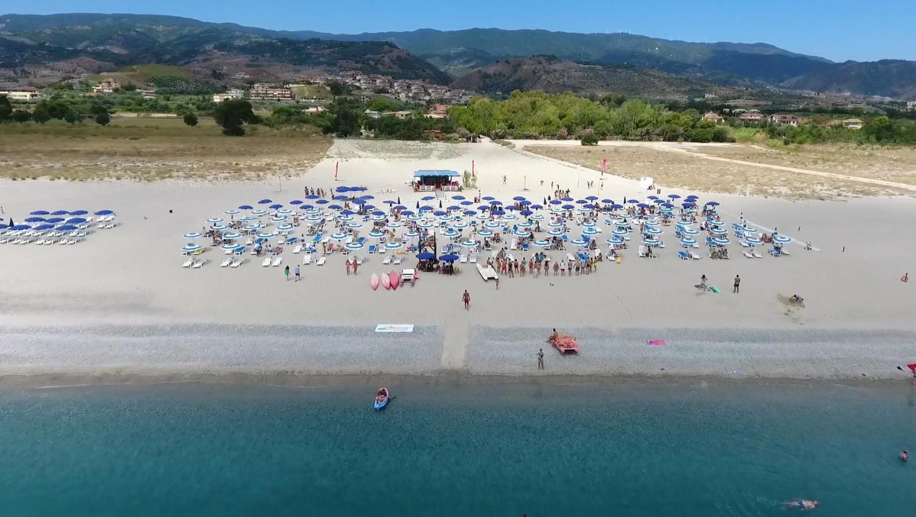 Club Esse Aquilia Beach Village Badolato Marina Esterno foto